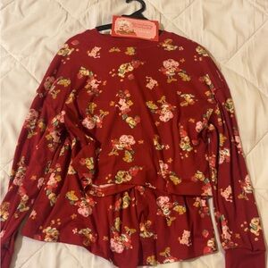 Charming Floral Long Sleeve Top